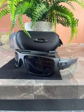 Oakley OO923902 Men's